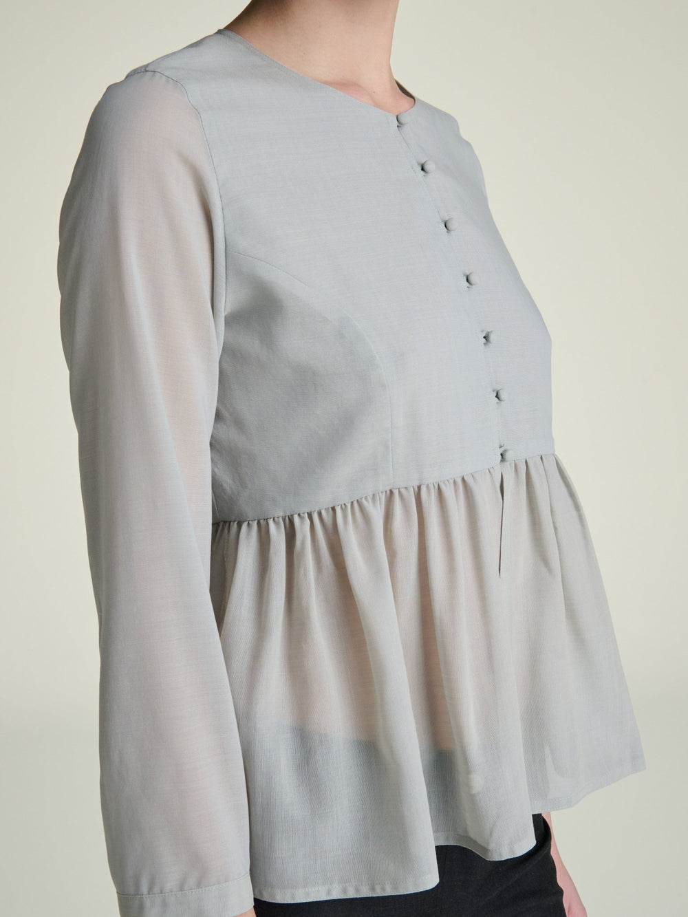Kaia Peplum Blouse | Light Grey - SULLIVAN
